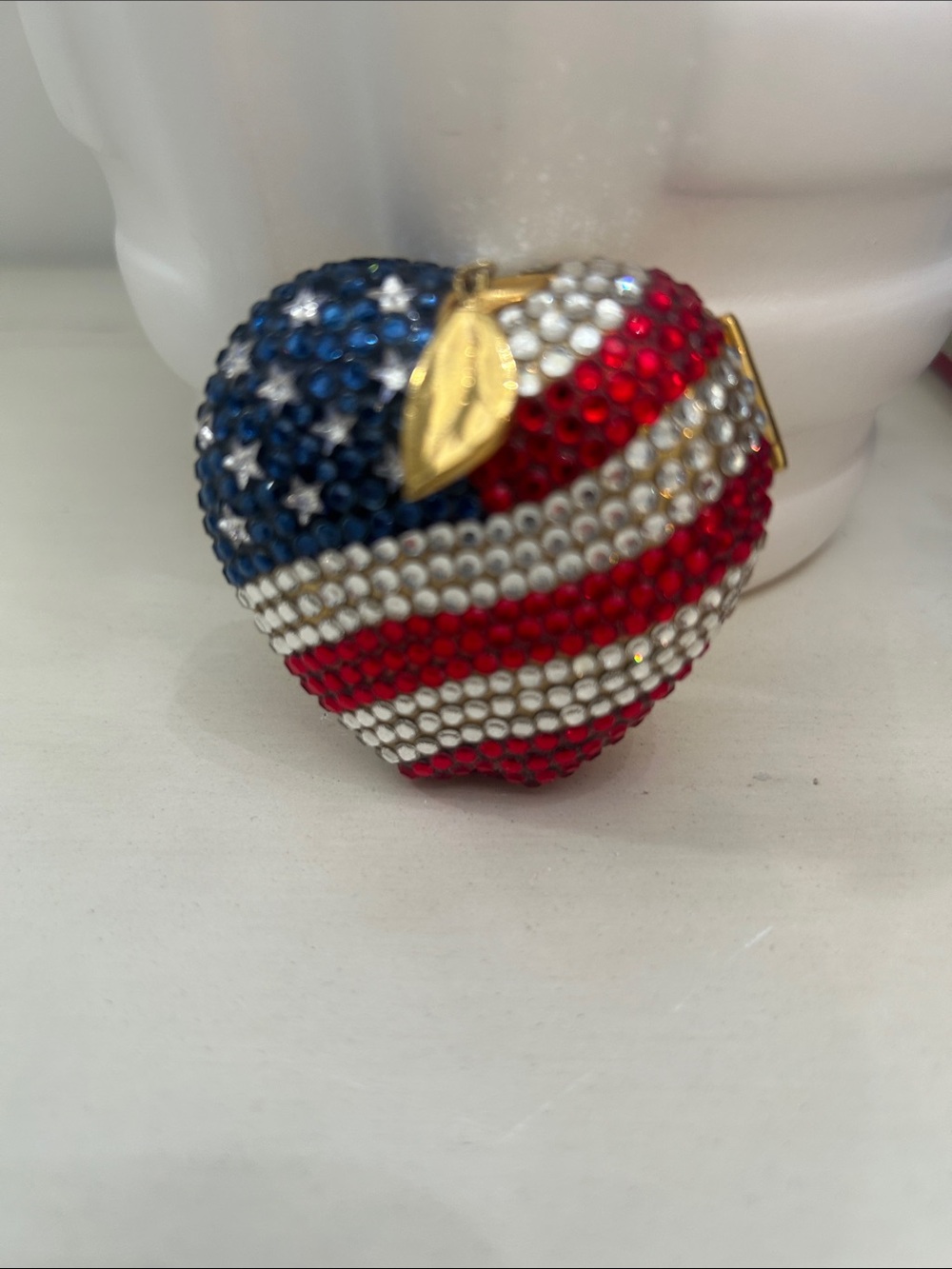 ESTEE LAUDER, VINTAGE Patriotic Rhinestone Heart powder compact